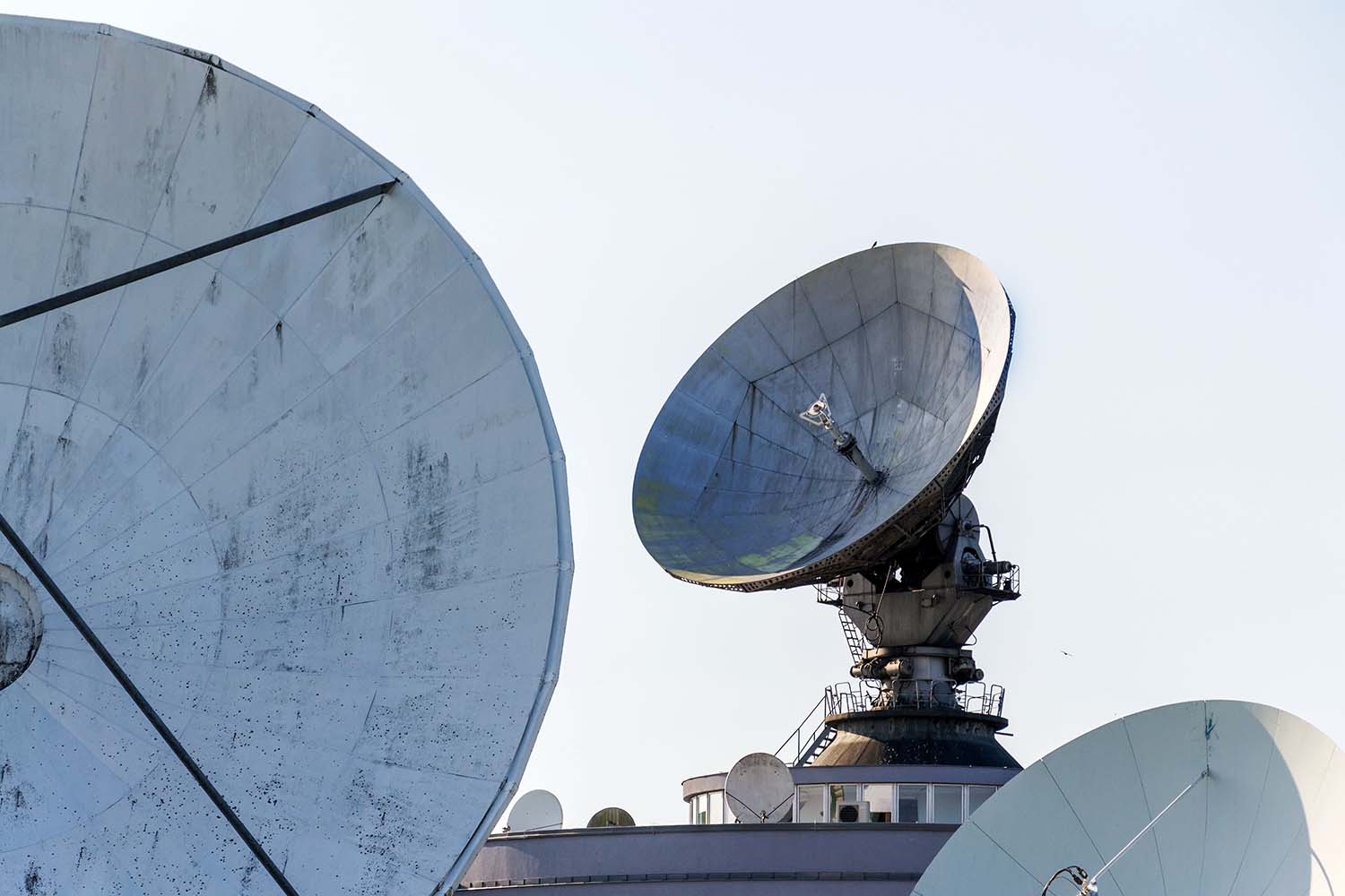 Servicios CIS para 32 clientes de Telefónica