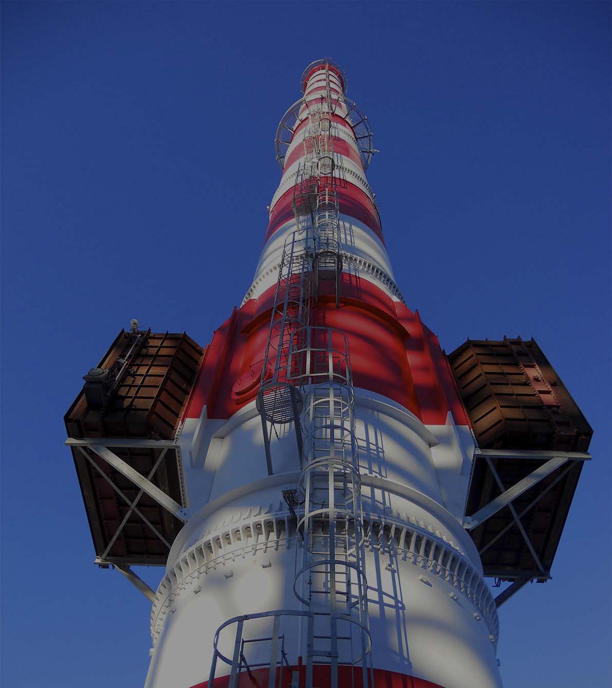STEEL CHIMNEY dominion